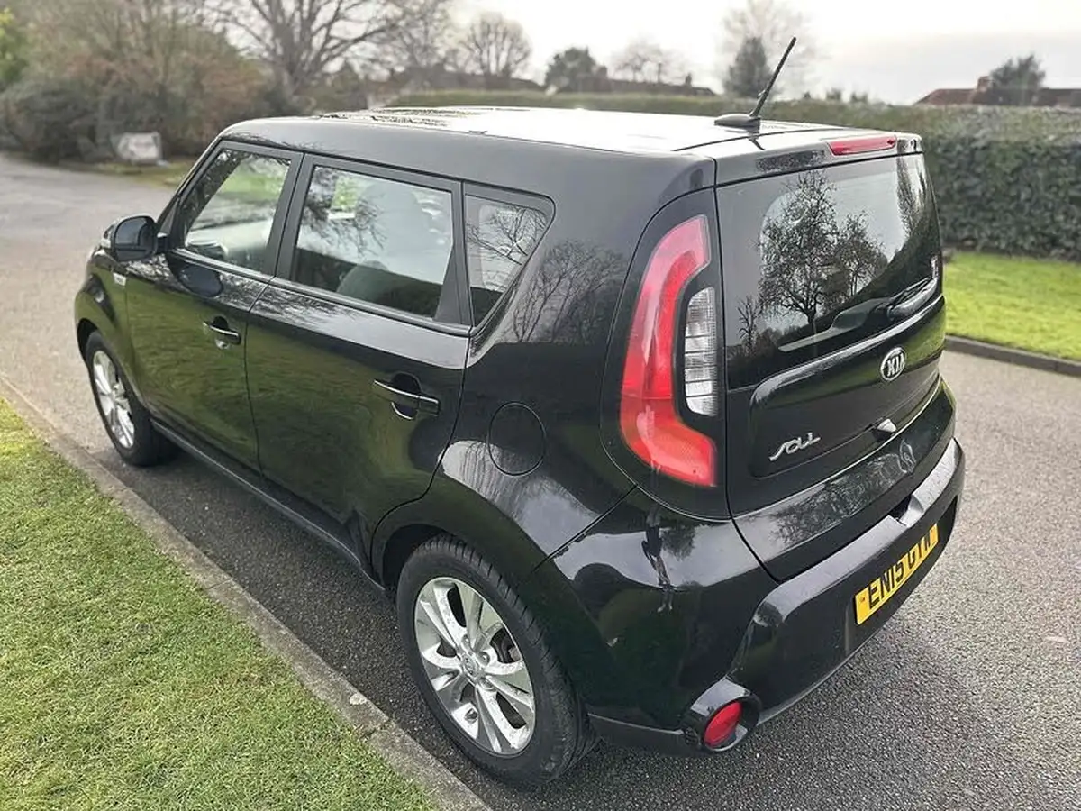 2015-kia-soul-16-connect-big-7