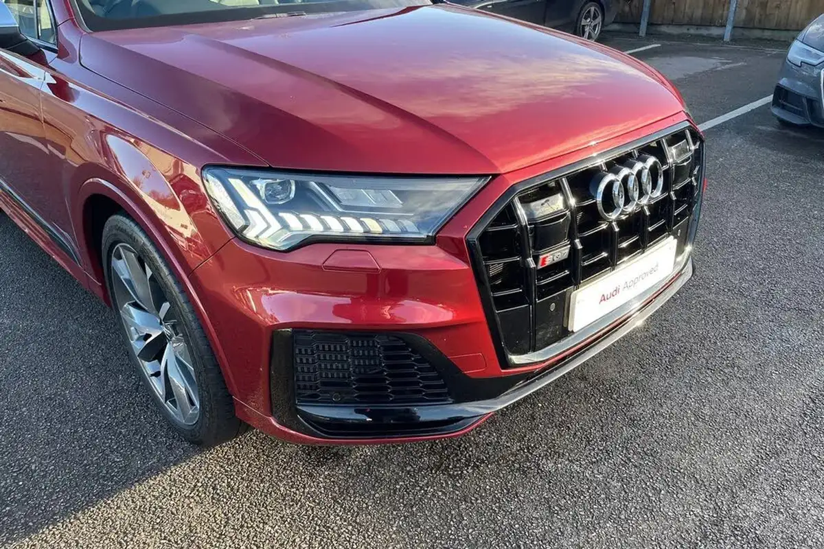 2020-audi-sq7-40tdi-big-16