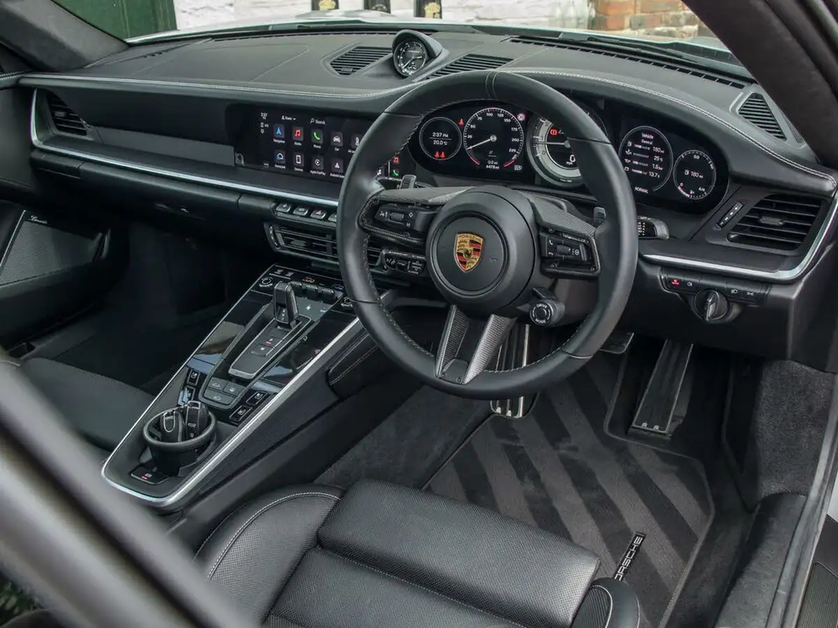 2021-porsche-911-38-turbo-s-coupe-big-17