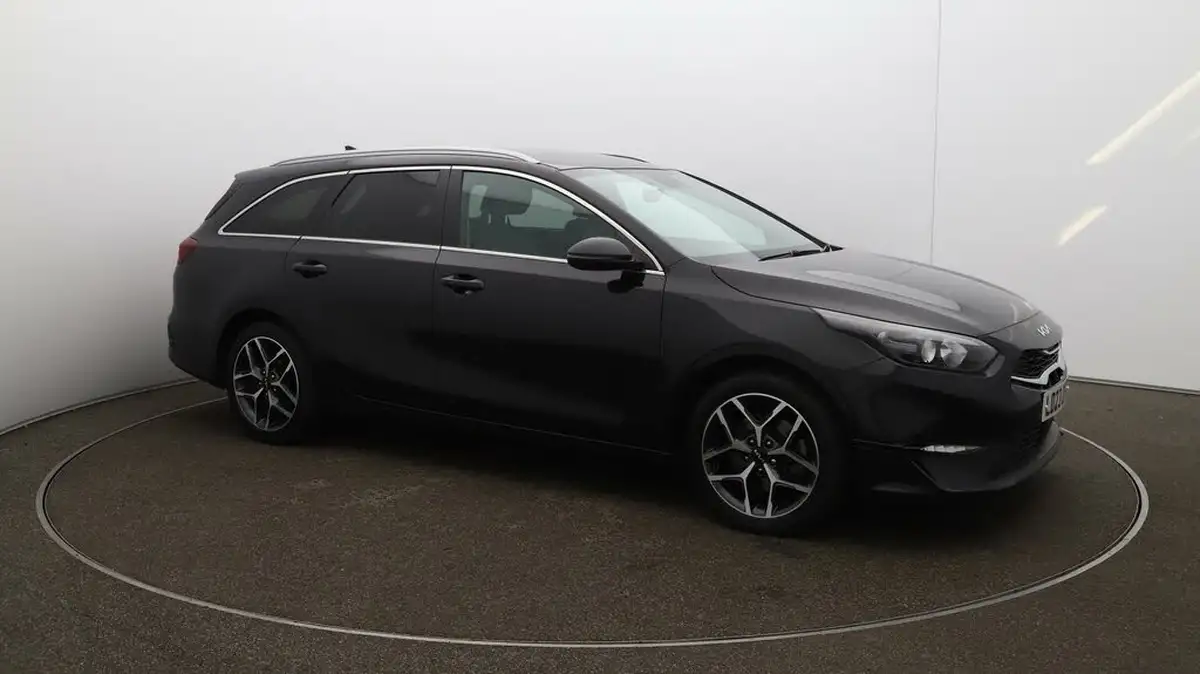 2022-kia-ceed-15-t-gdi-3-sportswagon-big-36