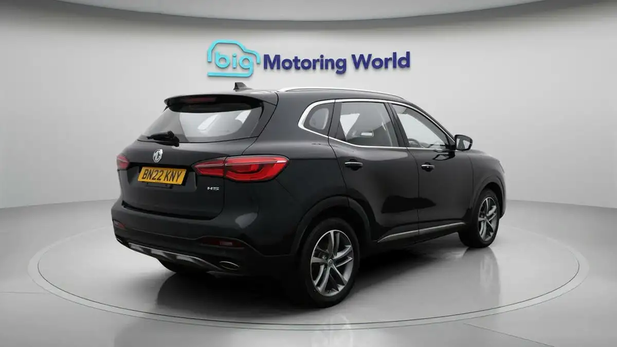 2022-mg-hs-15t-gdi-exclusive-162ps-dct-big-7