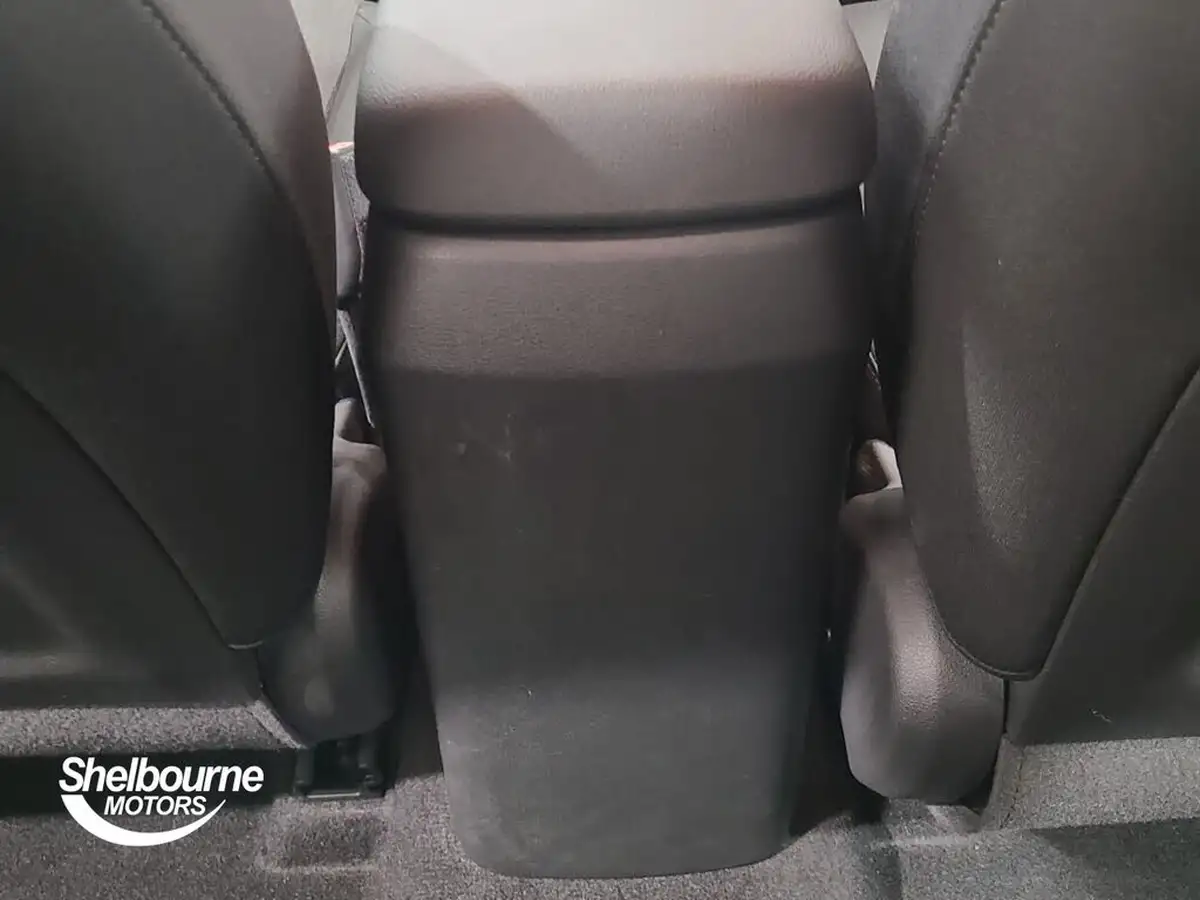 2023-hyundai-kona-16-gdi-se-connect-big-5