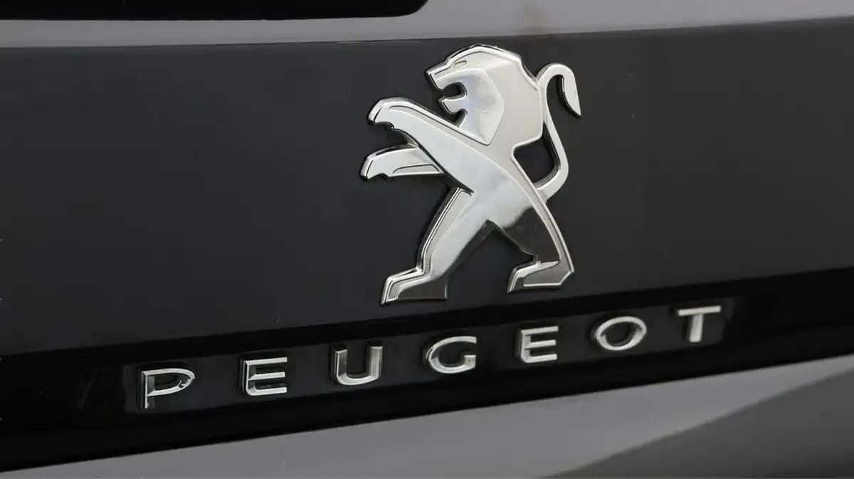 2021-peugeot-5008-suv-12-puretech-allure-big-20