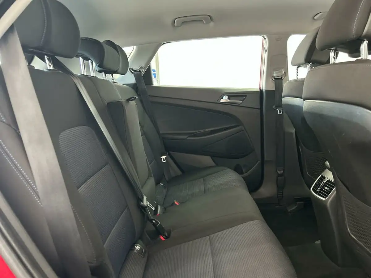 2018-hyundai-tucson-17crdi-blue-drive-se-116ps-big-14
