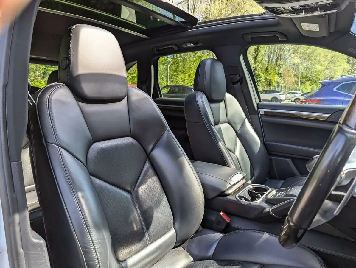2016-porsche-cayenne-30-s-e-hybrid-big-9