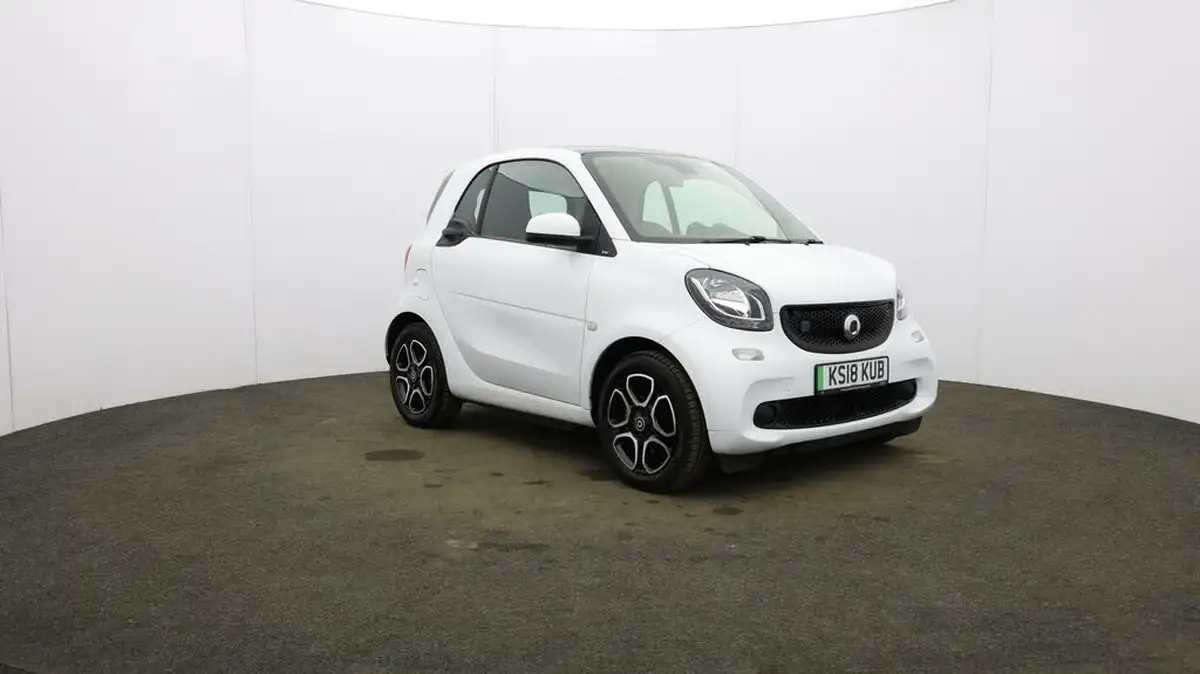 2018-smart-fortwo-e-prime-premium-plus-coupe-big-37