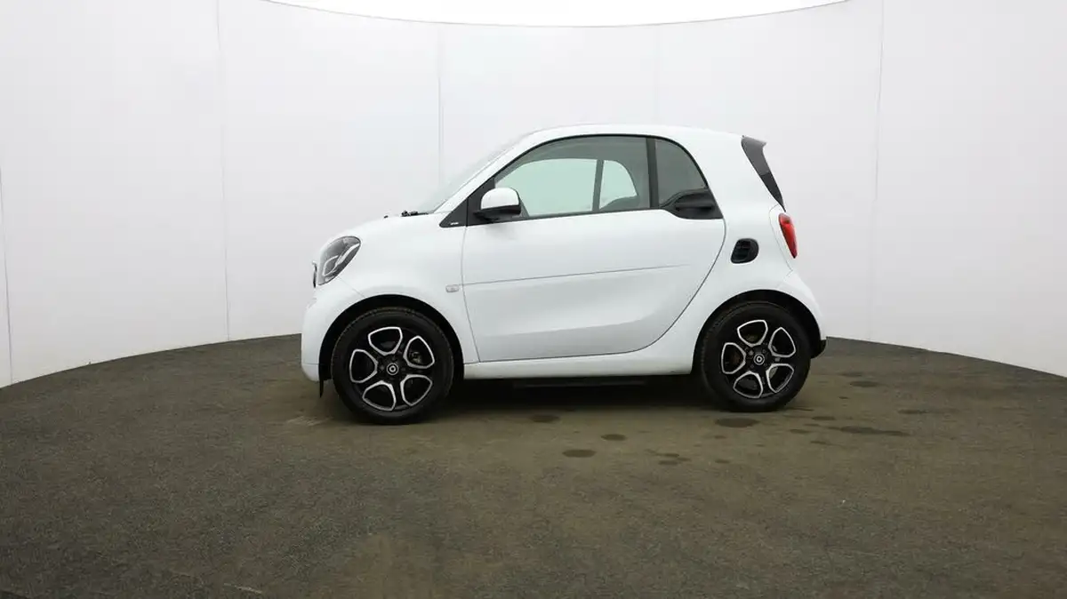 2018-smart-fortwo-e-prime-premium-plus-coupe-big-61