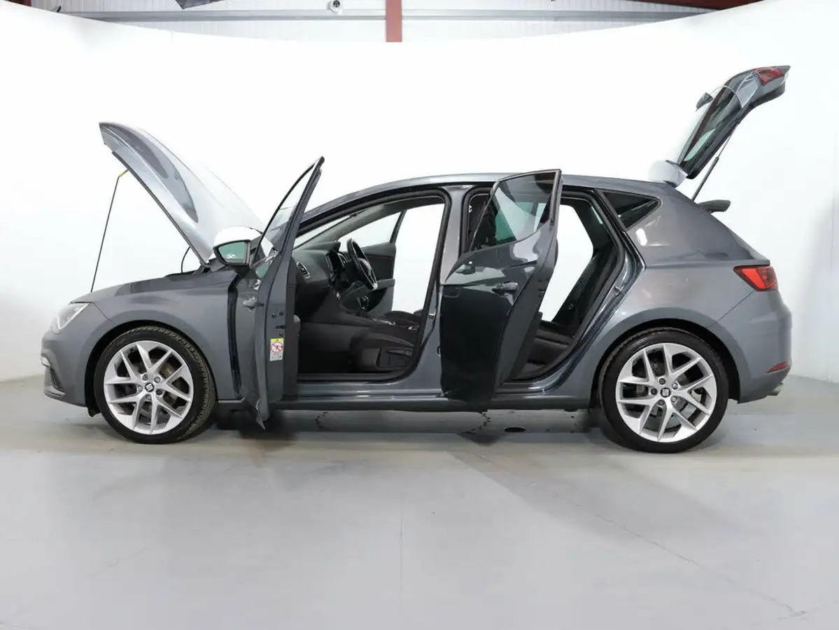 2017-seat-leon-14-tsi-fr-technology-hatchback-5d-big-48