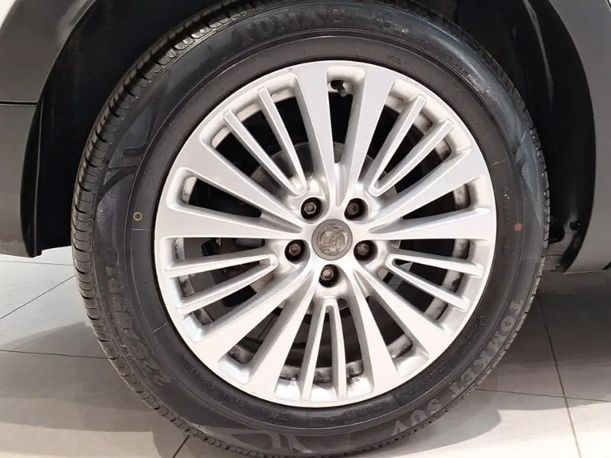 2019-vauxhall-grandland-x-15td-sport-nav-big-11