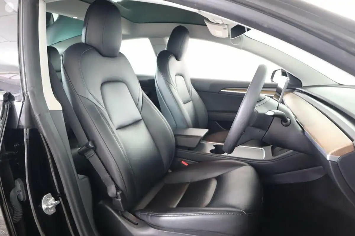 2021-tesla-model-3-e-long-range-4x4-big-10