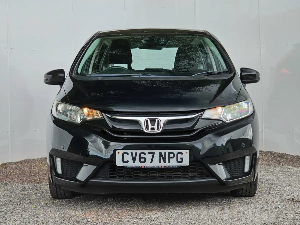 2017-honda-jazz-13-i-vtec-se-cvt-big-15