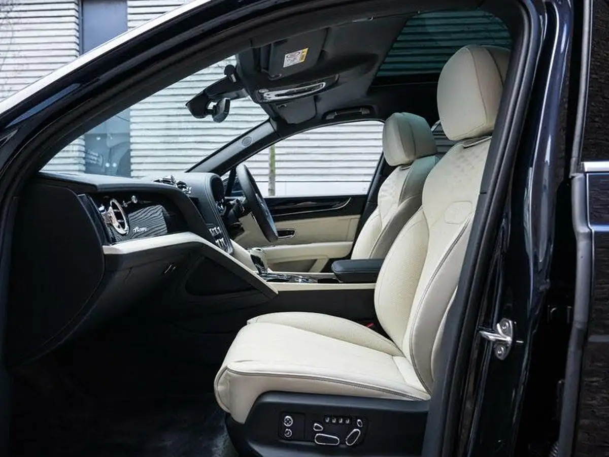 2024-bentley-bentayga-40-v8-extended-wheelbase-azure-big-19