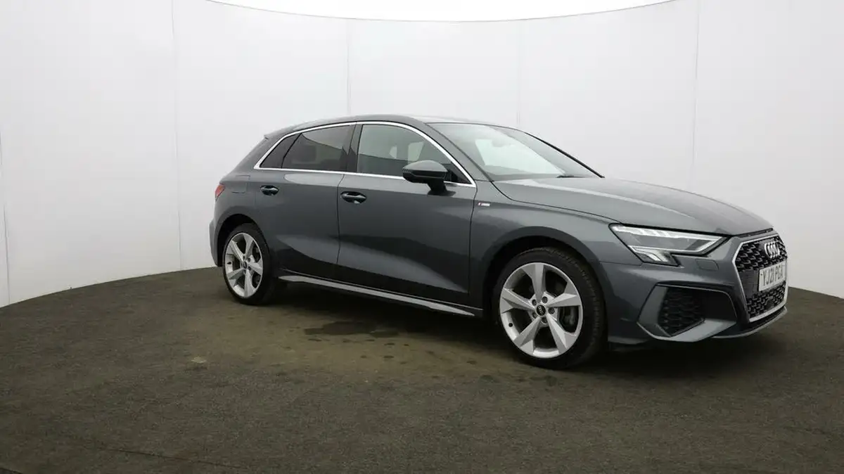 2021-audi-a3-14-40-tfsi-e-s-line-big-40
