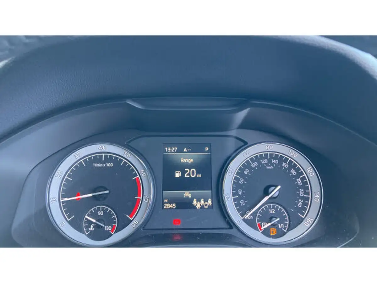 2022-skoda-kodiaq-15-tsi-se-l-dsg-big-10