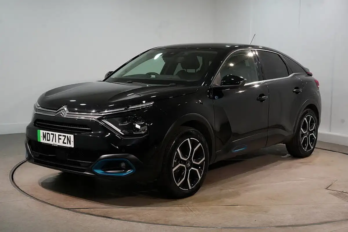 2022-citroen-c4-e-shine-plus-big-5