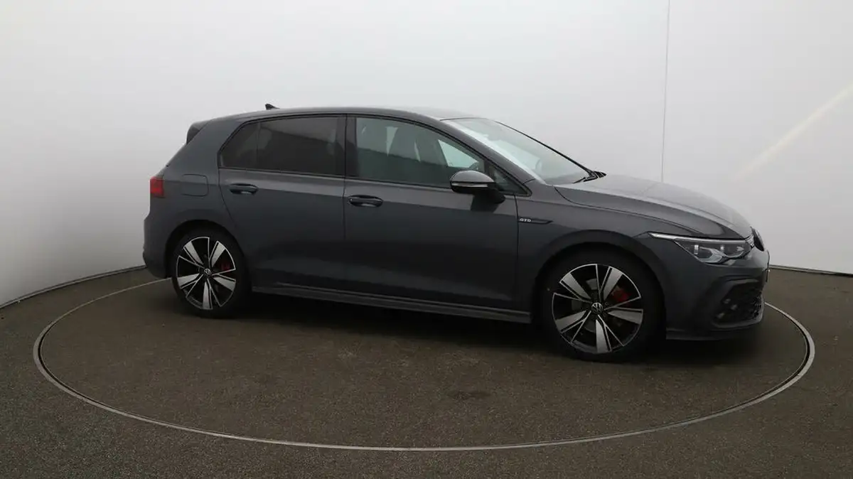 2022-volkswagen-golf-20tdi-gtd-big-38