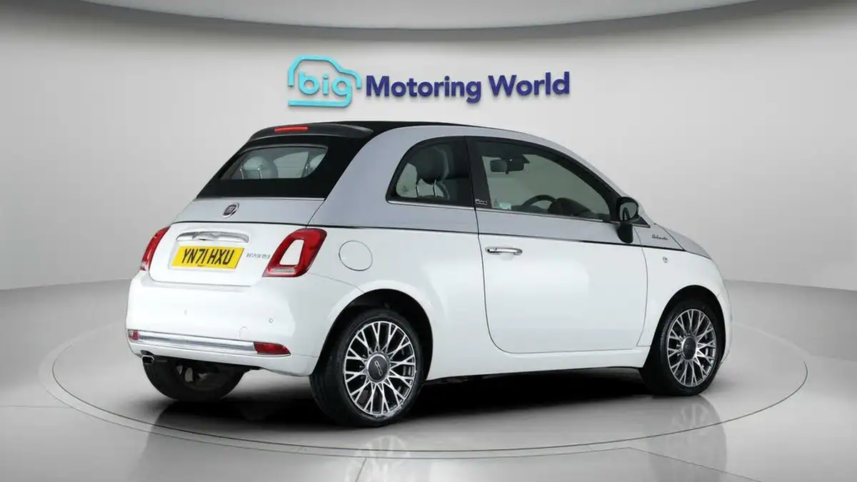 2021-fiat-500c-10-dolcevita-big-7