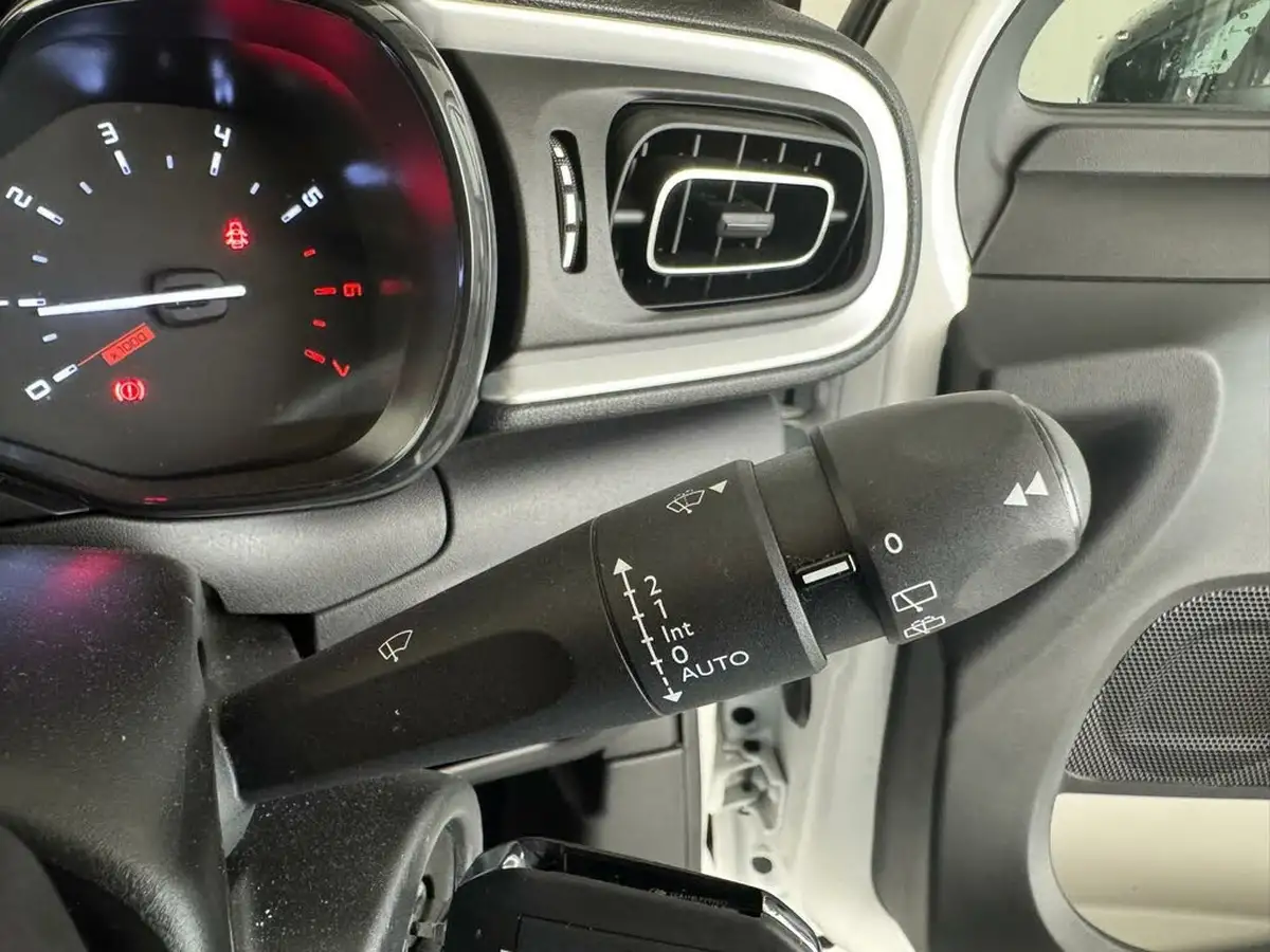 2023-citroen-c3-12-puretech-plus-110ps-eat6-big-28
