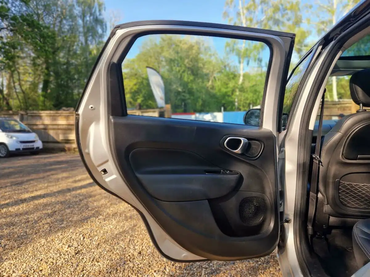 2015-fiat-500l-14-lounge-95bhp-big-29