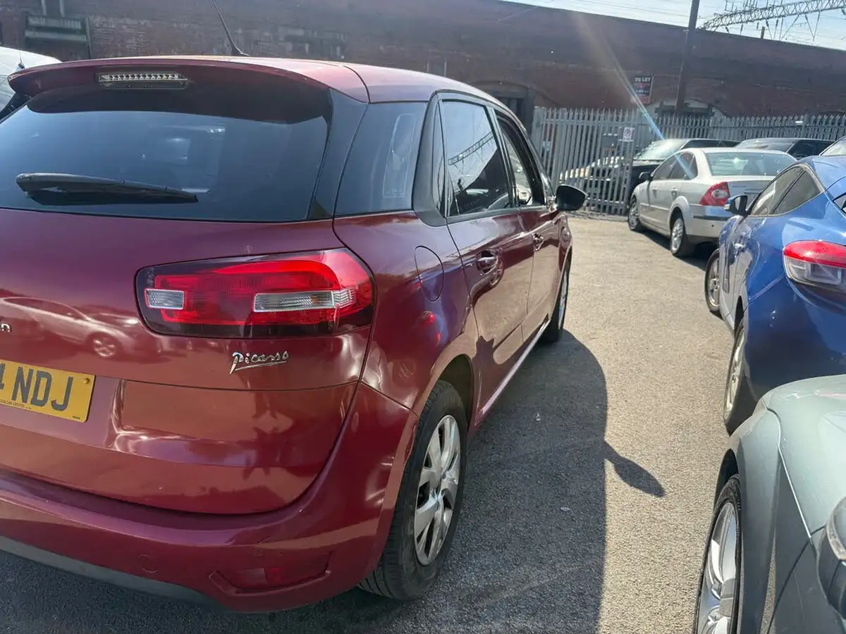2014-citroen-c4-picasso-16e-hdi-vtr-115ps-etg6-big-10