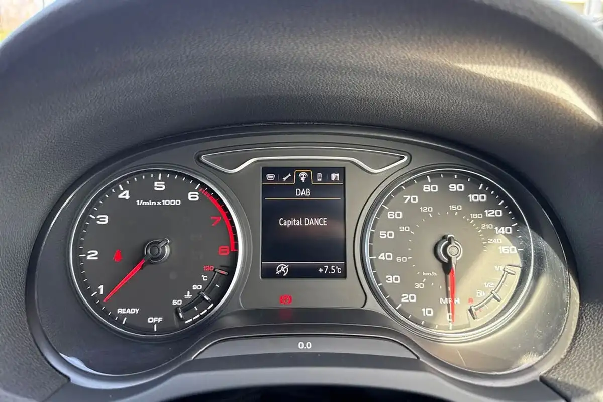 2018-audi-a3-15-tfsi-black-edition-saloon-4d-big-44