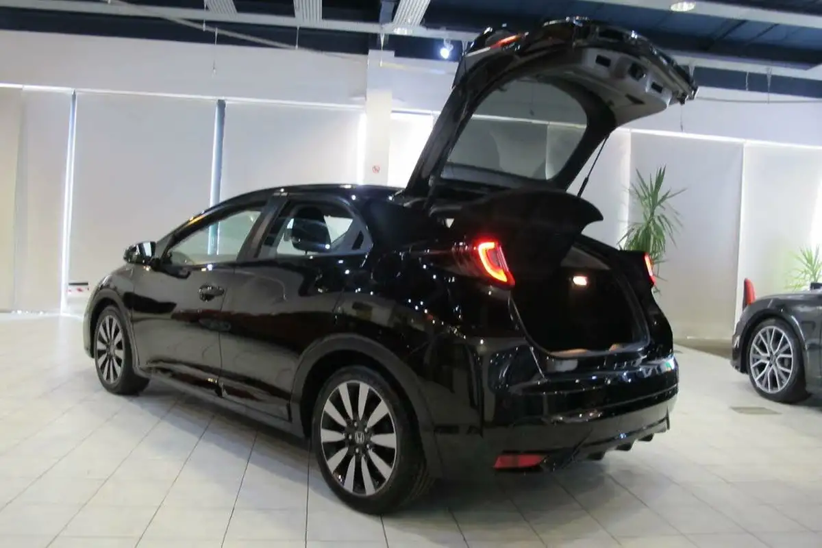 2016-honda-civic-14-i-vtec-se-plus-navi-big-49