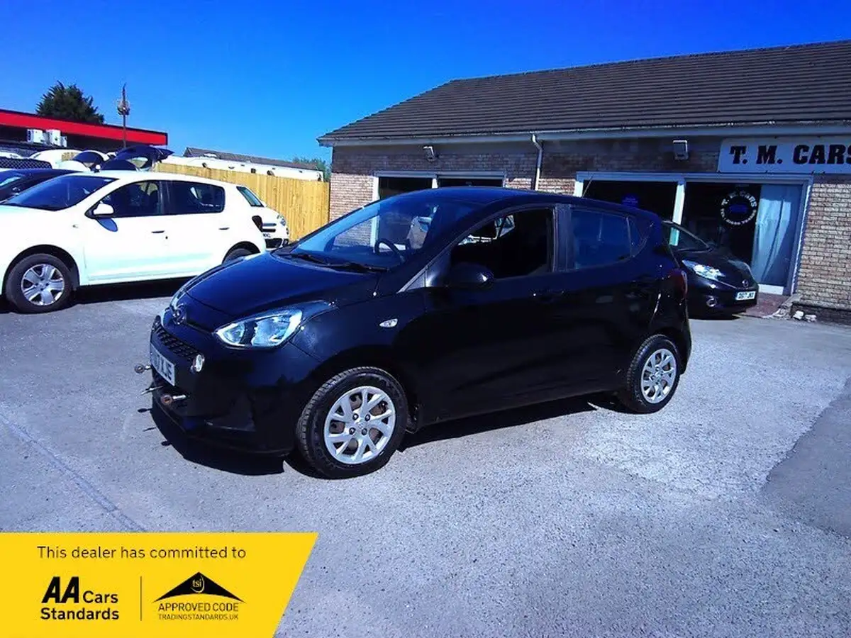 2017-hyundai-i10-10-se-big-0