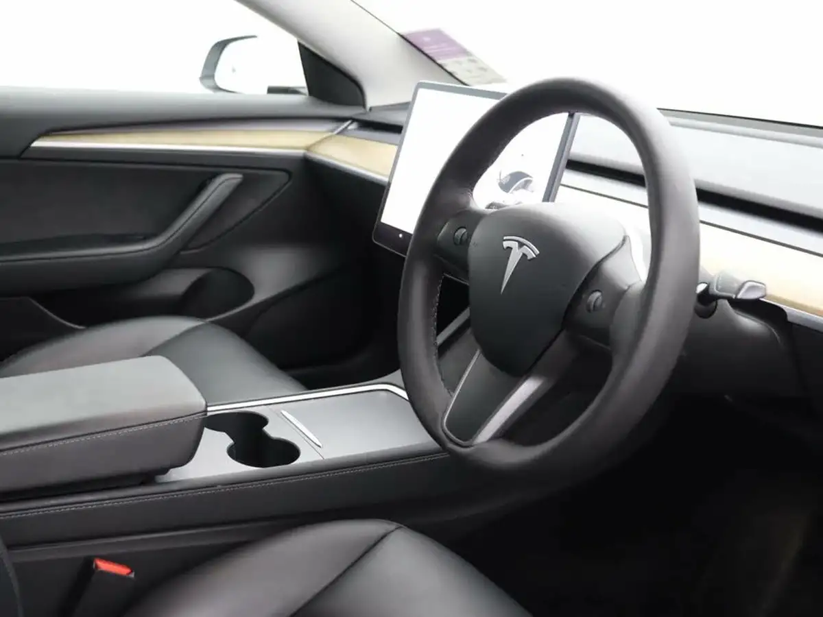 2021-tesla-model-3-e-standard-plus-big-11