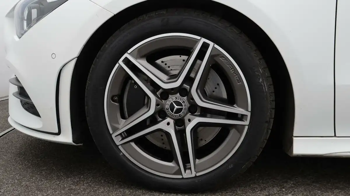 2019-mercedes-benz-cla-20-cla-220-amg-line-premium-plus-coupe-4d-big-18