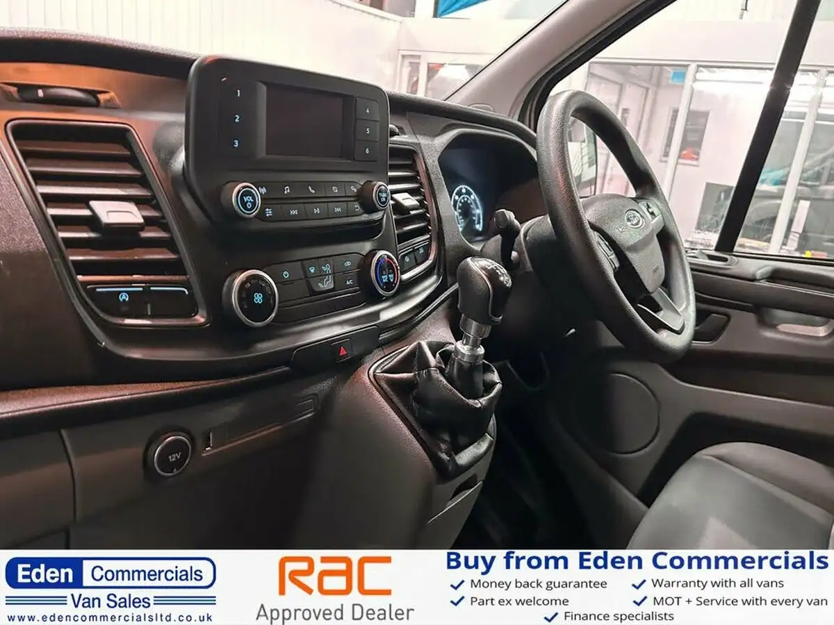 2019-ford-transit-custom-20tdci-280-l1h1-leader-105pseu6dt-panel-van-big-2