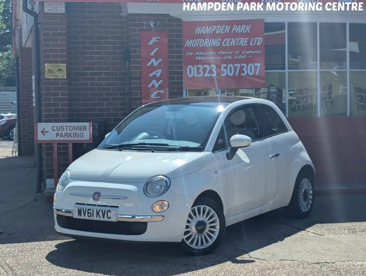 2011-fiat-500-12-lounge-big-0