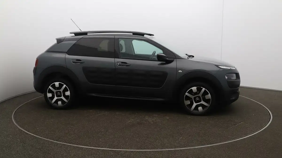 2017-citroen-c4-cactus-16bluehdi-flair-ss-etg6-big-42