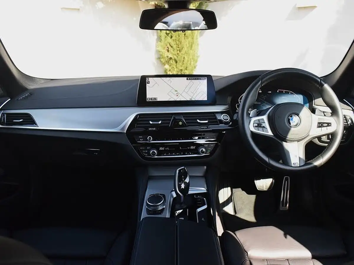 2020-bmw-5-series-20td-520d-m-sport-190ps-mht-saloon-4d-big-16
