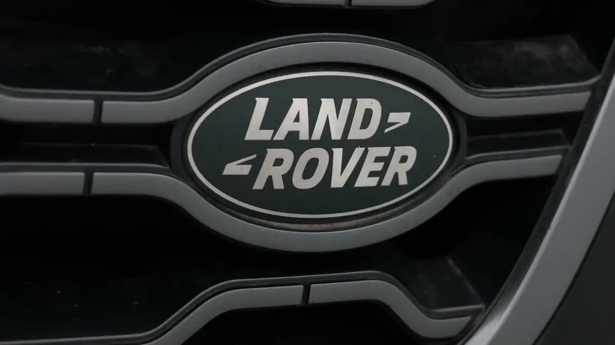 2021-land-rover-range-rover-evoque-15-p300e-r-dynamic-s-big-23