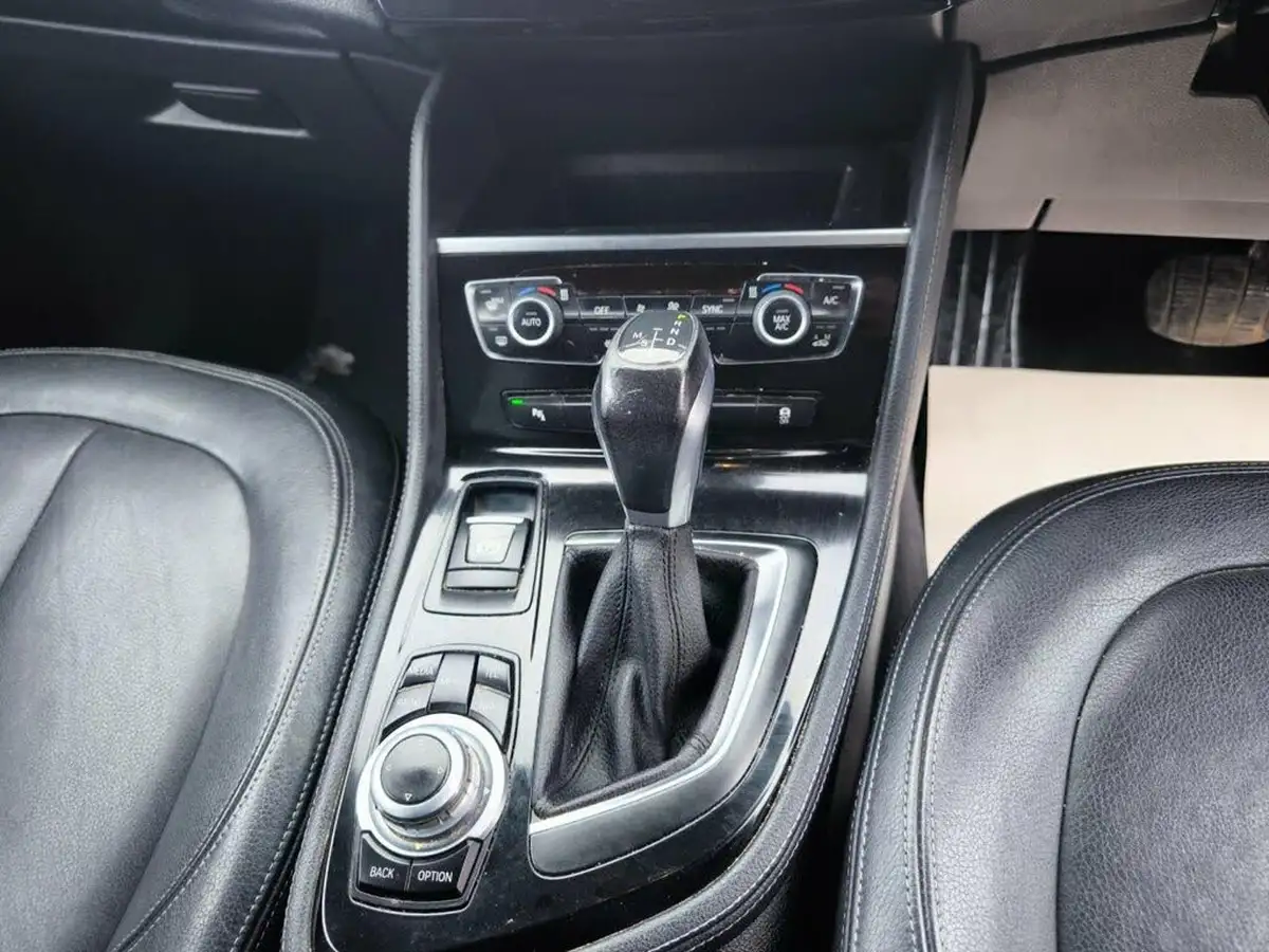 2015-bmw-2-series-20td-218d-luxury-150bhp-gran-tourer-5d-auto-big-17