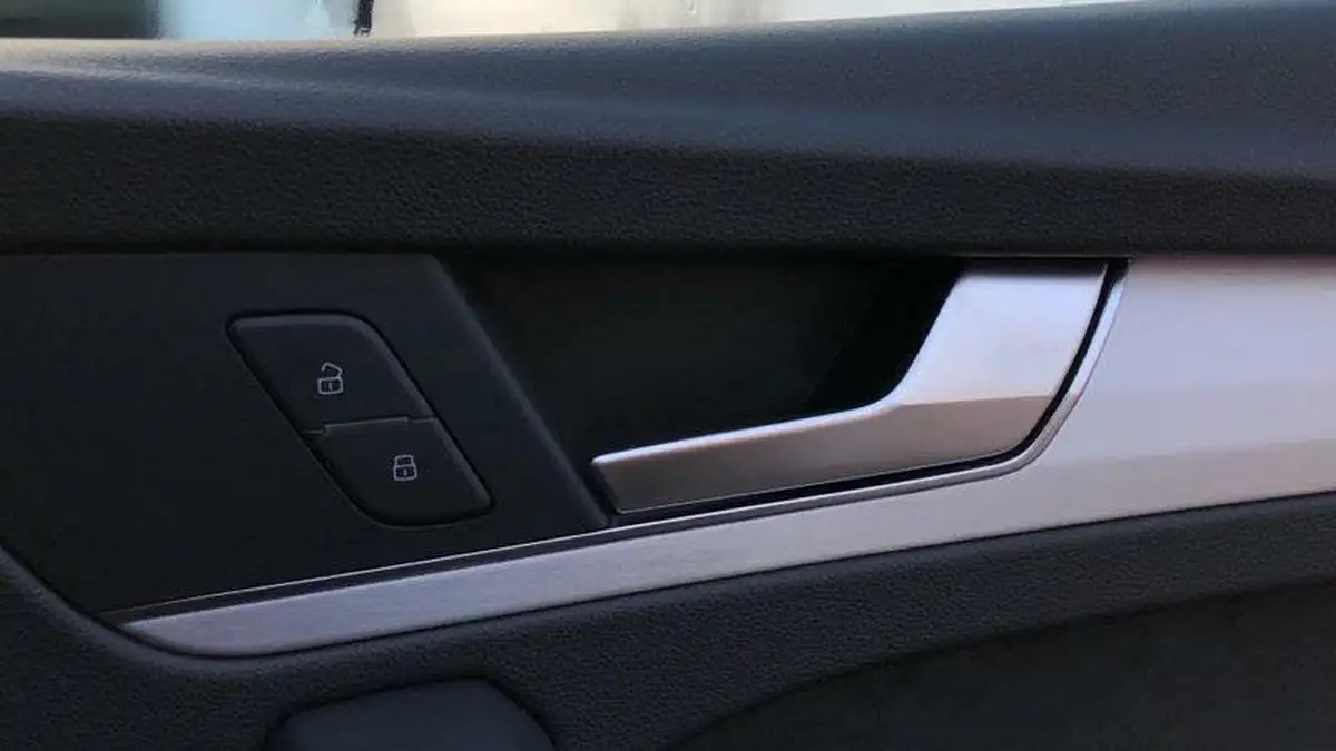2021-audi-q5-20-50-tfsi-e-s-line-station-wagon-big-19