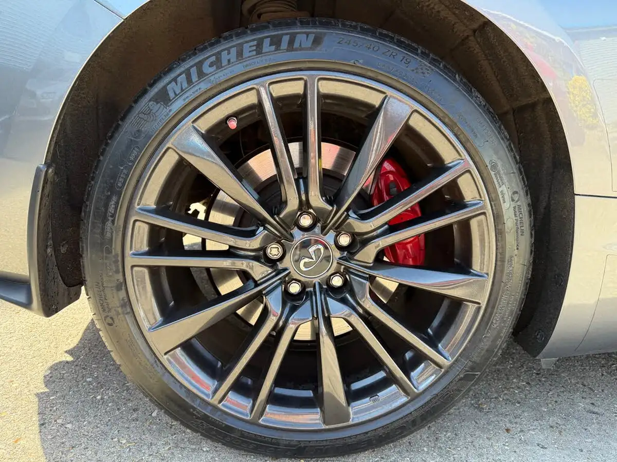 2018-infiniti-q60-30t-sport-tech-big-29