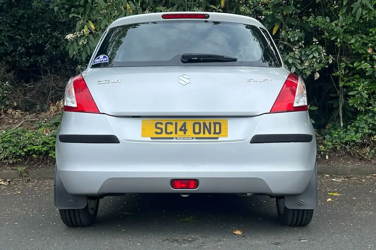 2014-suzuki-swift-12-sz3-94ps-5d-big-9