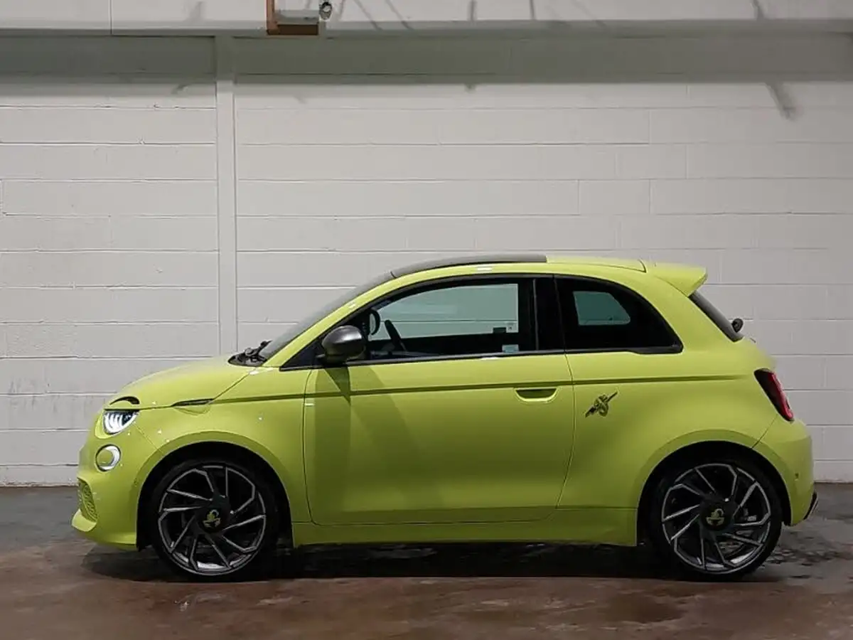 2023-abarth-500-e-500e-turismo-big-3