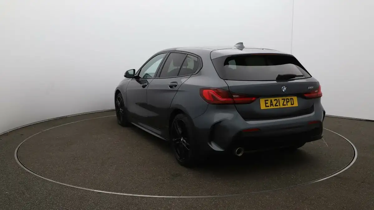 2021-bmw-1-series-15-118i-m-sport-lcp-dct-big-54
