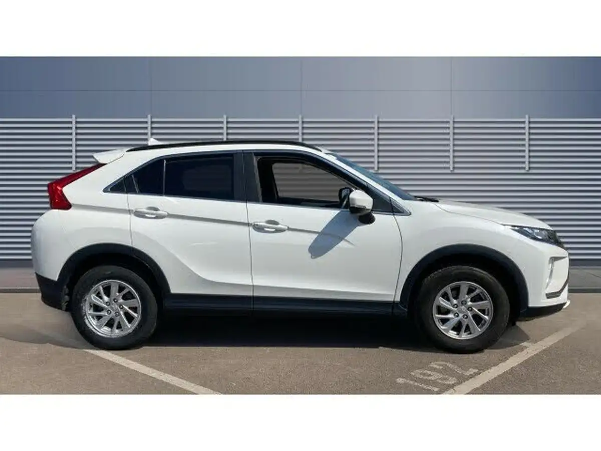 2018-mitsubishi-eclipse-cross-15-2-big-4