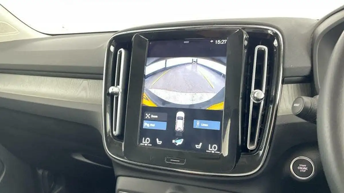 2021-volvo-xc40-20-b4-inscription-pro-197bhp-geartronic-big-13