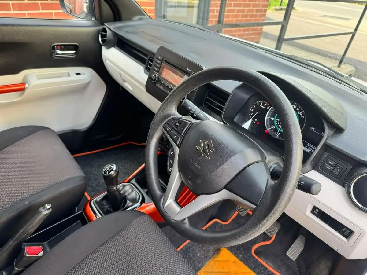 2017-suzuki-ignis-12-dualjet-sz3-big-18