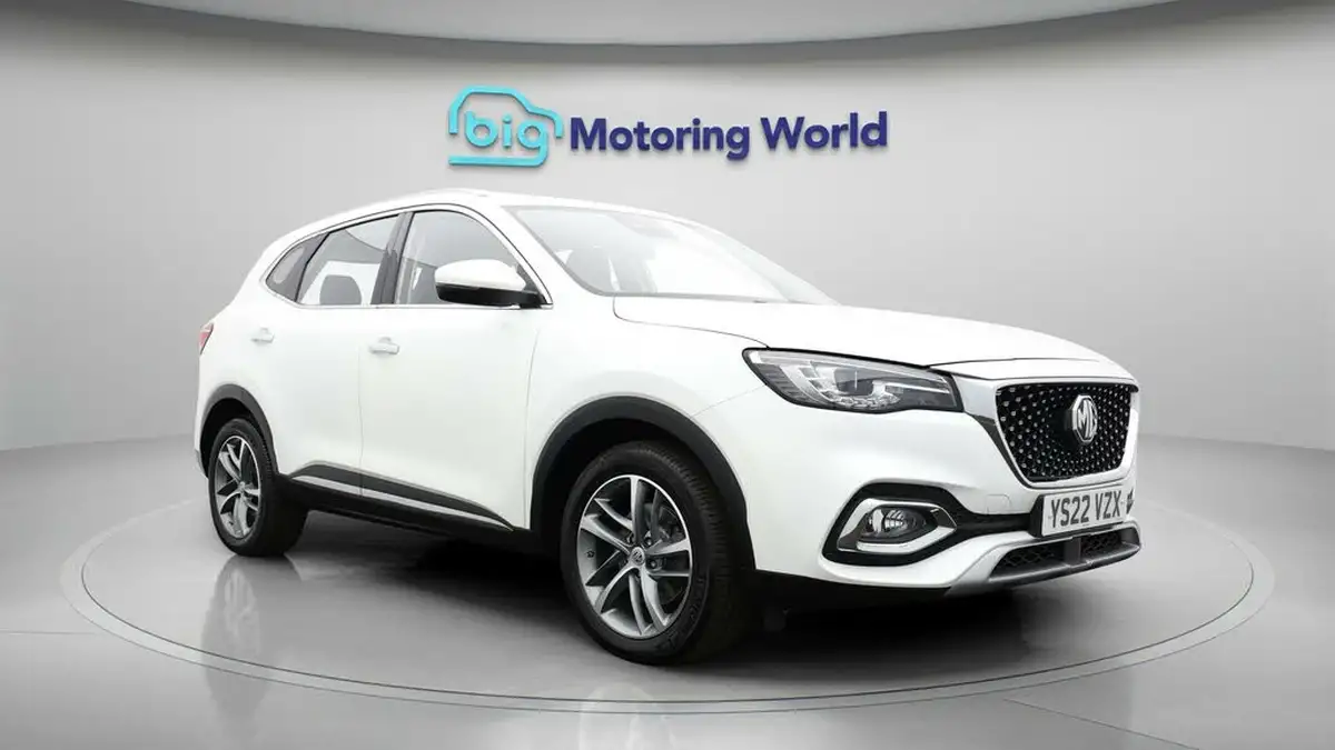 2022-mg-hs-15t-gdi-exclusive-162ps-dct-big-0