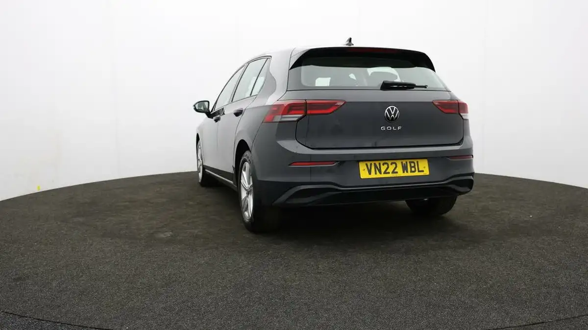2022-volkswagen-golf-15-tsi-life-130ps-hatchback-big-22