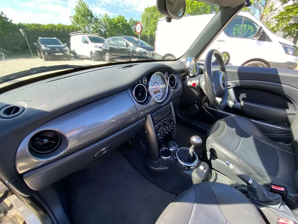 2007-mini-cooper-16-one-90bhp-convertible-2d-big-10