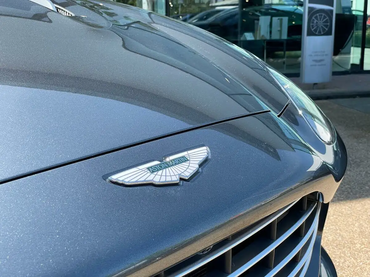 2024-aston-martin-dbx-40-v8-big-59