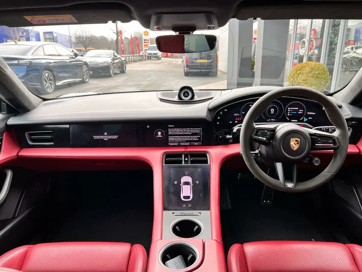 2021-porsche-taycan-e-turbo-s-cross-turismo-big-20
