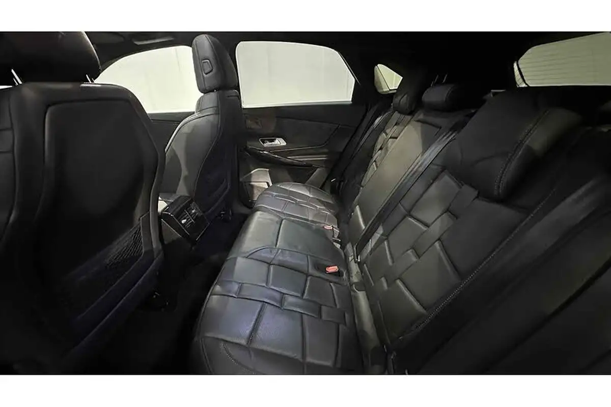 2020-ds-ds-7-crossback-e-tense-ultra-prestige-300ps-4x4-big-19