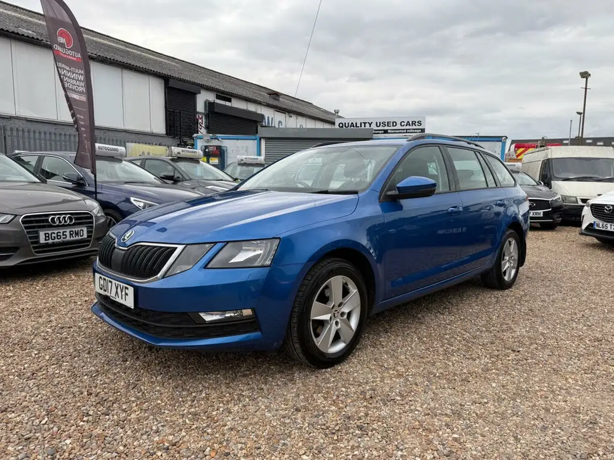2017-skoda-octavia-16tdi-se-115ps-estate-1596cc-dsg-big-4